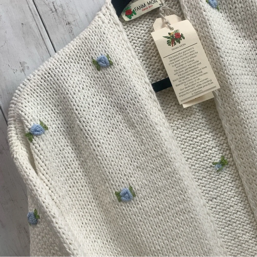 Fanm Mon Hand Knit embroidered blue rose cardigan cotton handcrafted XS/S NEW - Picture 3 of 15